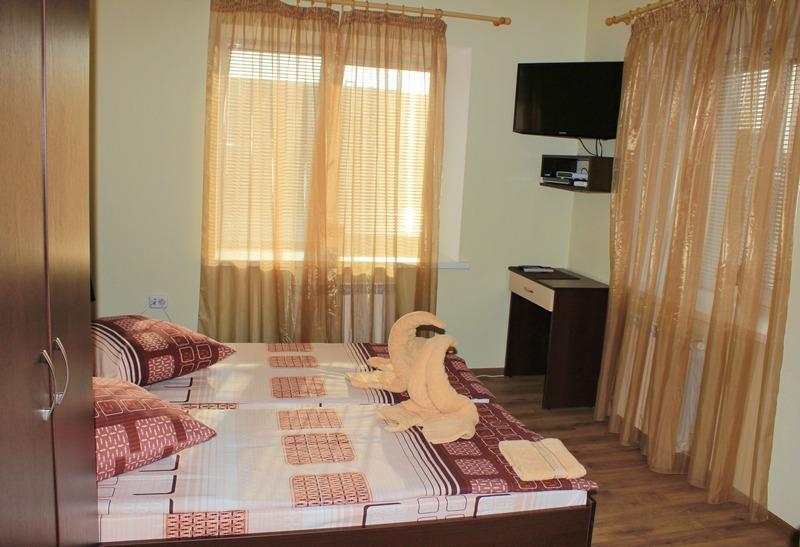 براسلو Hotel Falvarak المظهر الخارجي الصورة