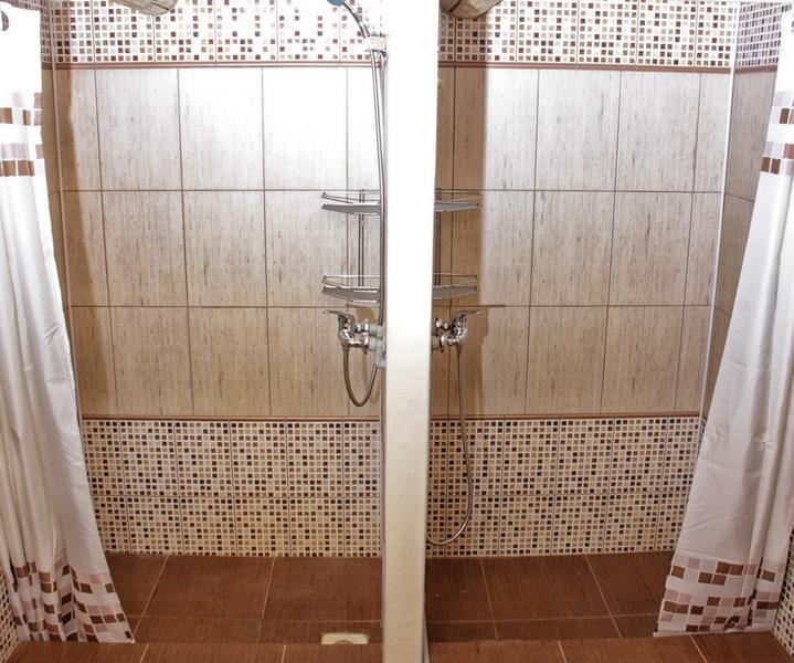 براسلو Hotel Falvarak المظهر الخارجي الصورة